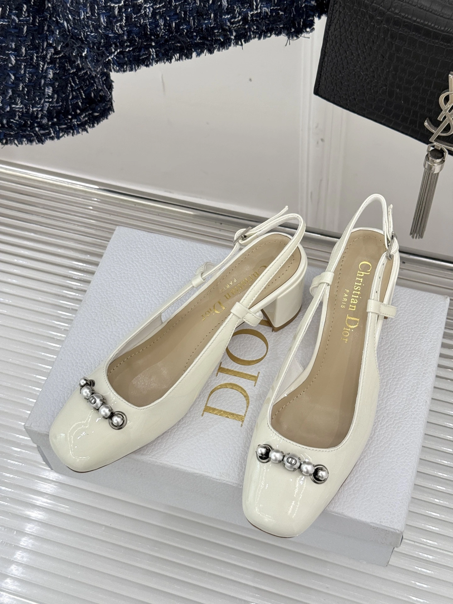 COCO-- 4ior KDV346VNI_S26W Calfskin Paris Heel height：5.5cm item:E-X000H2332